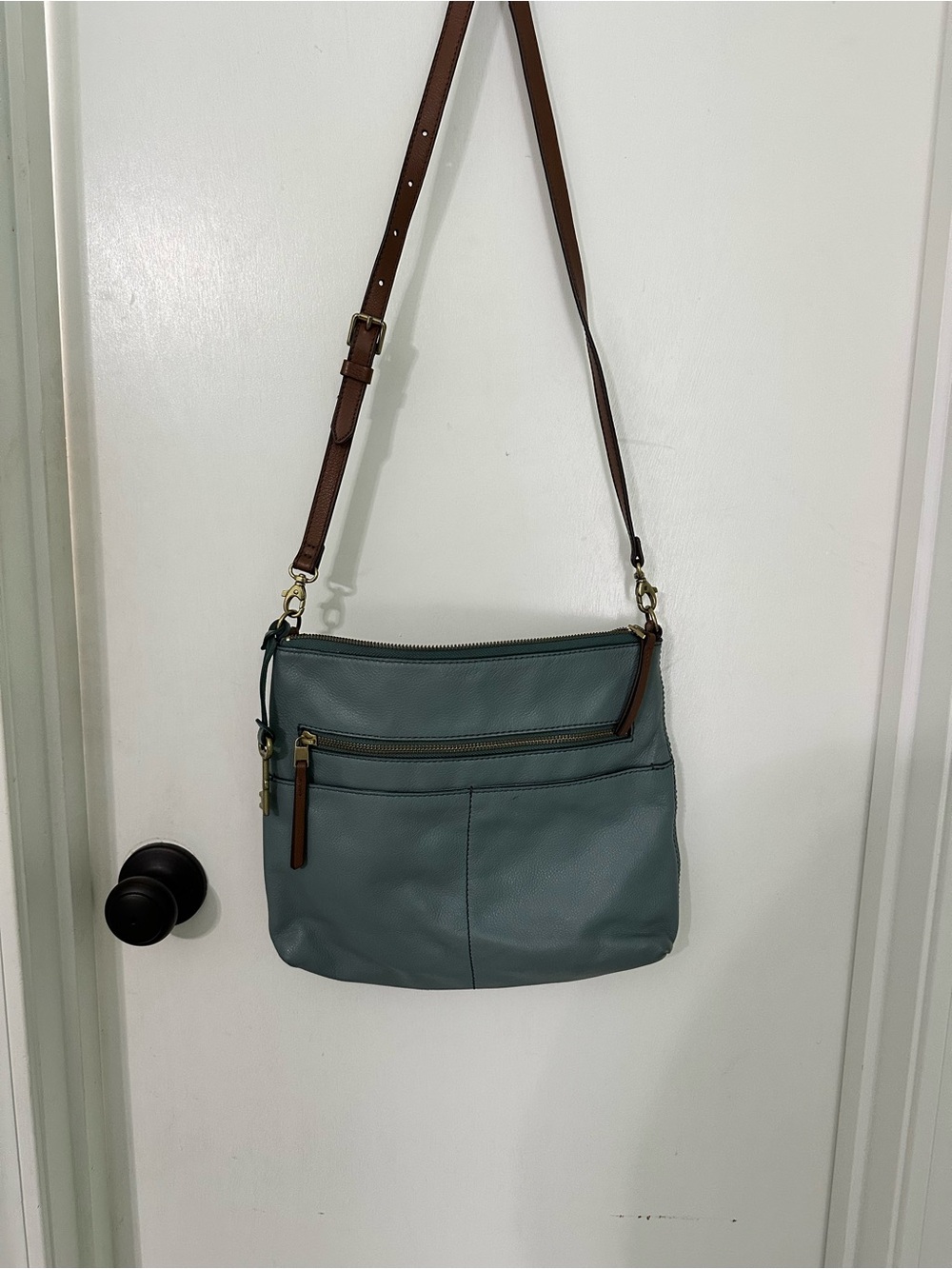 Fossil Crossbody Bag in light blue with Brown Strap